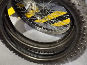17 inch CST Tyre 70/100-17